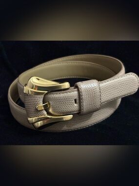 VTG Liz Claiborne Genuine Leather Belt w/ Wrapped Gold-toned Buckle Sz. Medium